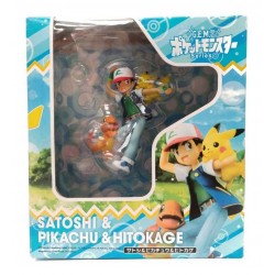 Pokémon Ash Con Pikachu & Charmander Figura En Caja (Entrega Inmediata)