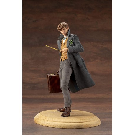 Figura Kotobukiya SV229 Fantastic Beasts The Crimes of Gr (Importación USA)